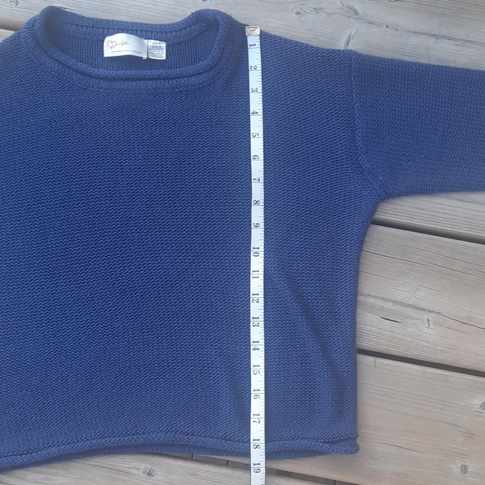 Sweater‎ - Picture 6 of 6